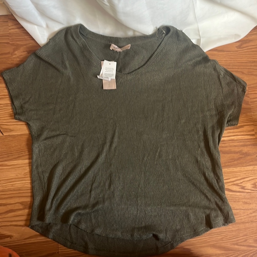 NWT Philosophy top